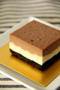 Nutella Oreo Cheesecake Bars