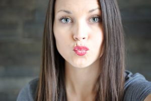 How To Apply LipSense