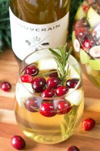 15 Christmas Cocktails for An Epic Holiday Party