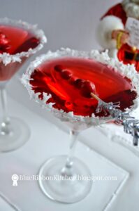 15 Christmas Cocktails for An Epic Holiday Party