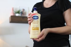 3 Tips To Heal Your Dry Winter Skin Quick - Vaseline Intensive Care