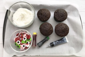 Zombie Cupcakes are the most fun Halloween treat to make for kids!