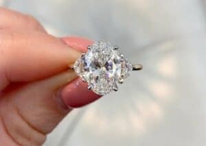 moissanite oval diamond