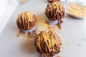 Mexican Hot Chocolate Bombs