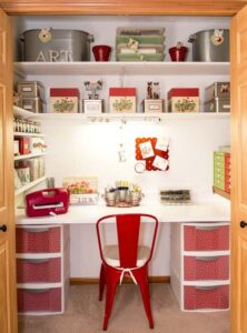 Red Home Office Idea