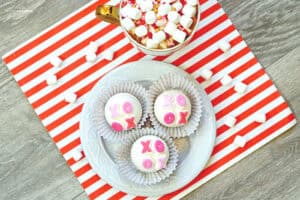 XOXO Hot Chocolate Bombs
