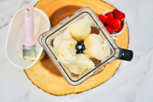How to make a Frosted Strawberry Lemonade