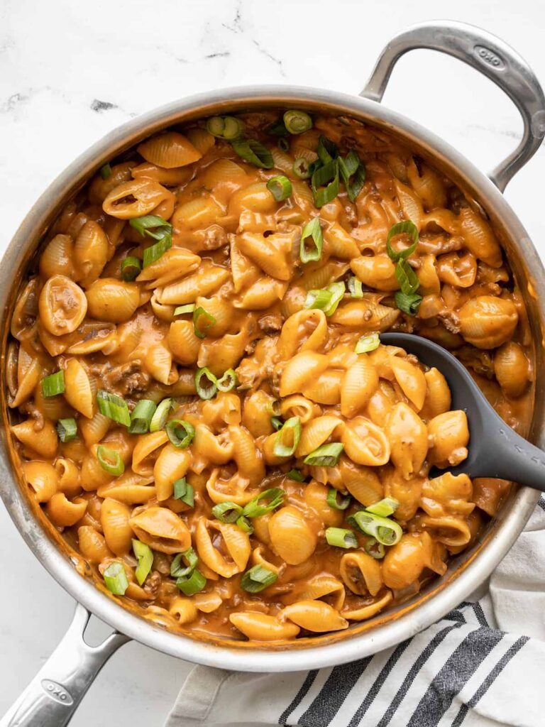 Skillet Cheeseburger Pasta - One Pot Dinners
